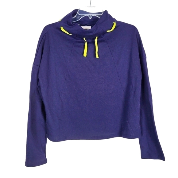 FABLETICS x Demi Lovato Dominique Pullover sweatshirt NWT - Picture 1 of 6